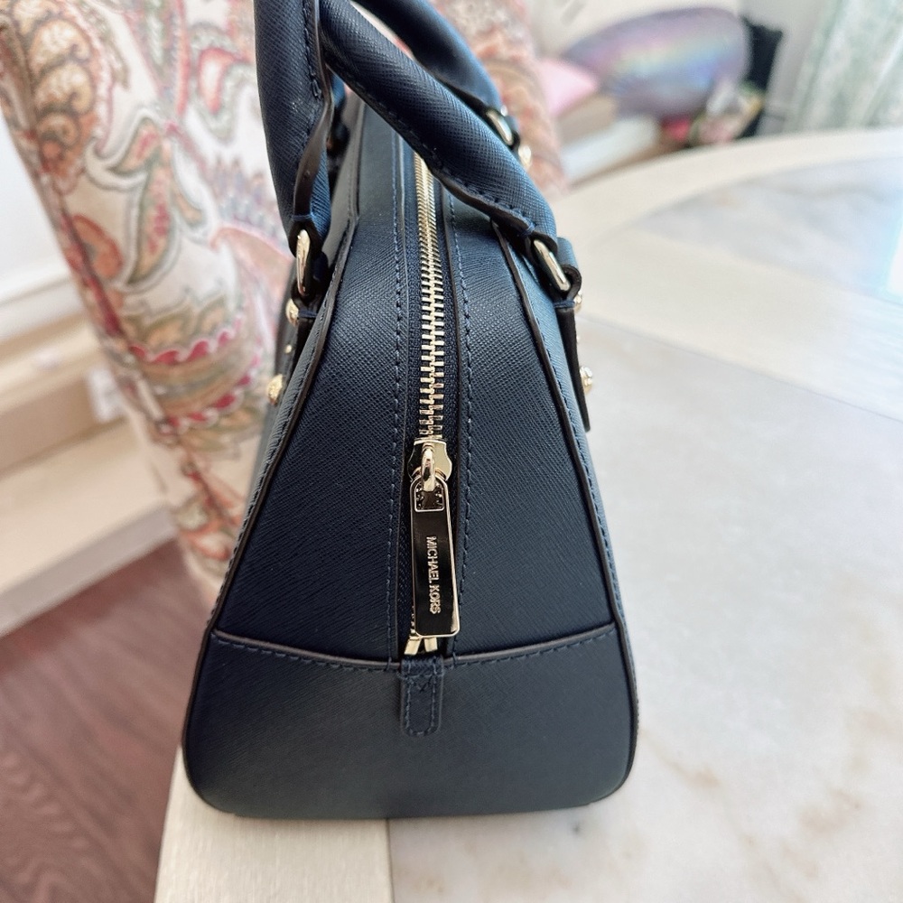 Michael Kors Saffiano Leather Satchel / crossbody bag/leather/NWT - Picture 4 of 10